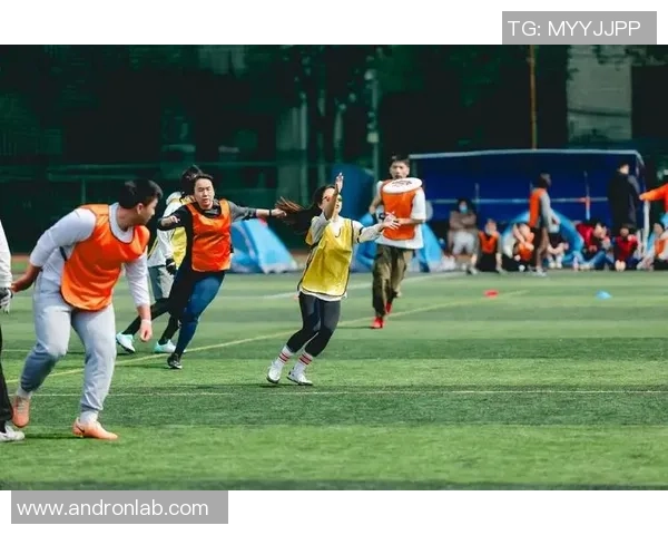 飞盘盛宴：深入解析上海飞盘队的战术布局与团队协作